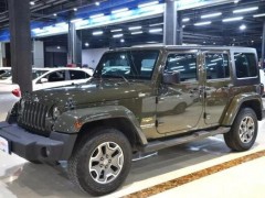 吉普 牧馬人 2015款 3.0 自動 四門Sahara舒享版四驅