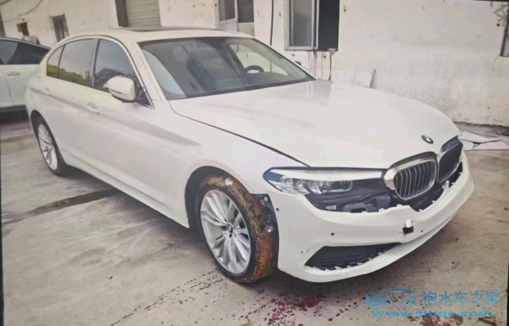 19年寶馬5系泡水車